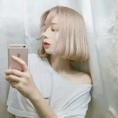 校草是女生